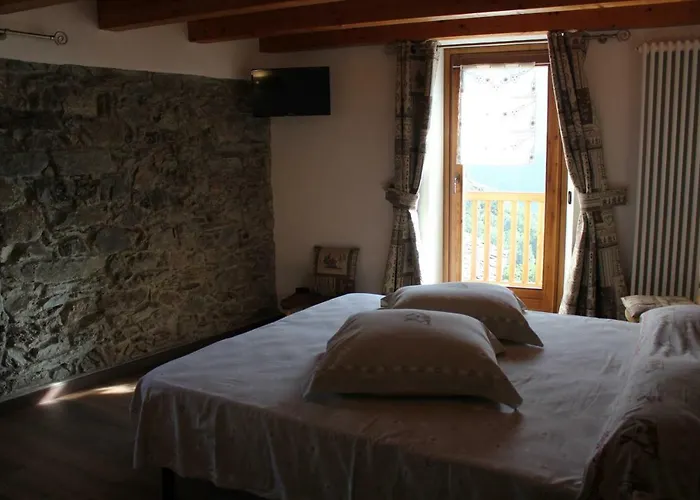 Maison Chenal 3* Монжове